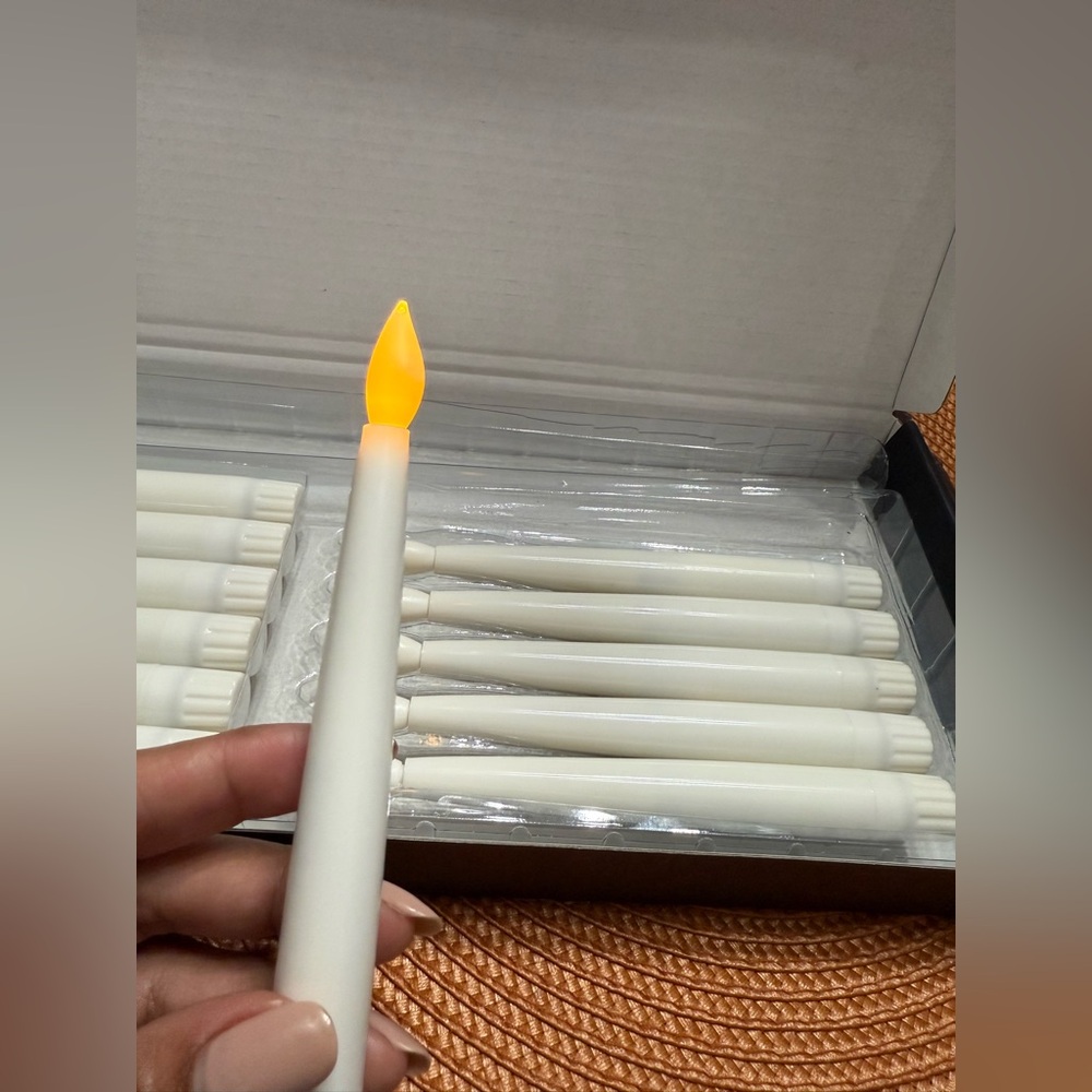 12pcs Magic Floating Candles with Magic Wand Remote (Include 13 Built-in Battery